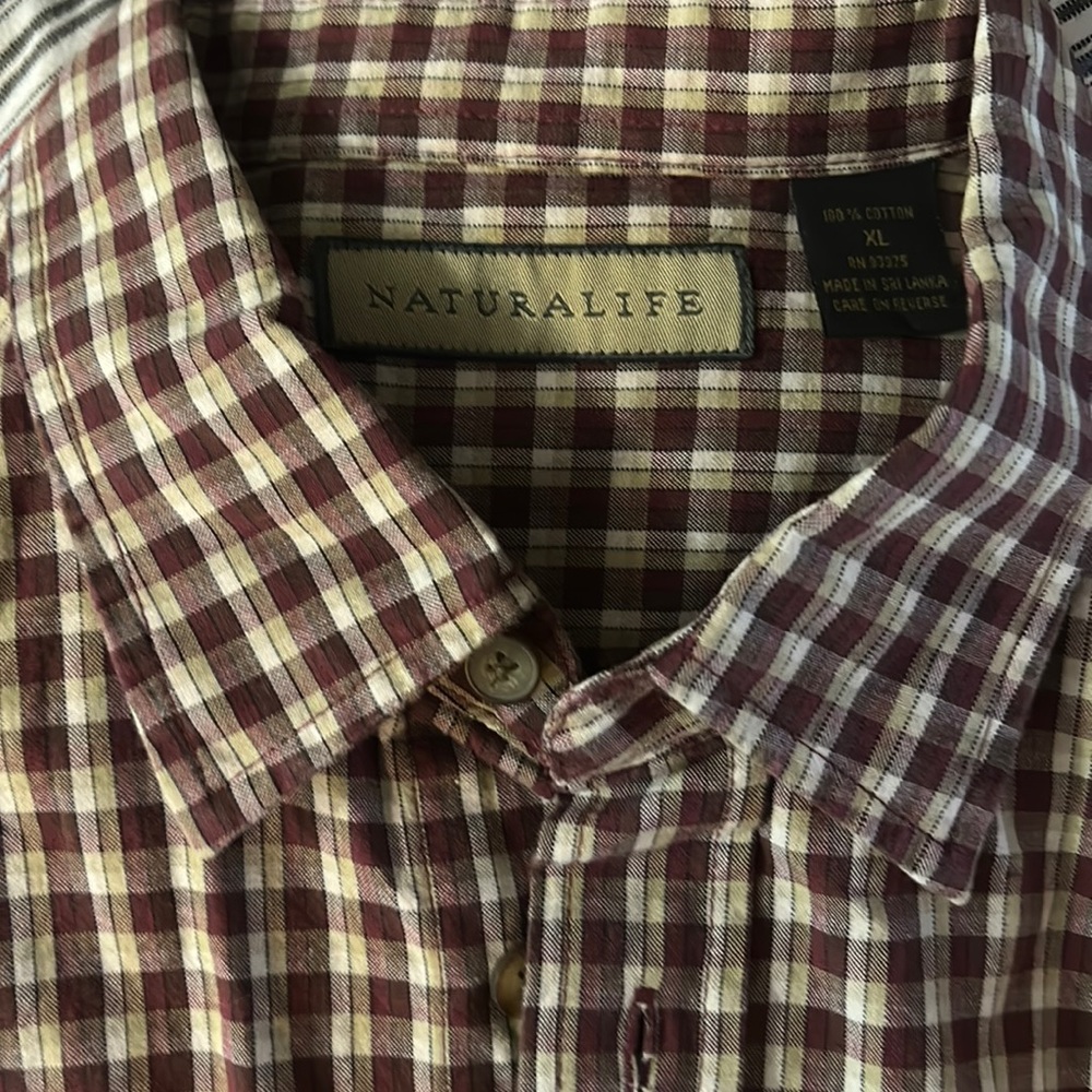 Men’s button down dress shirt, maroon in color